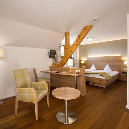Logis Hotel-Restaurant Auberge Du Mehrbachel ホテル