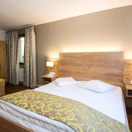 Logis Hotel-Restaurant Auberge Du Mehrbachel ホテル