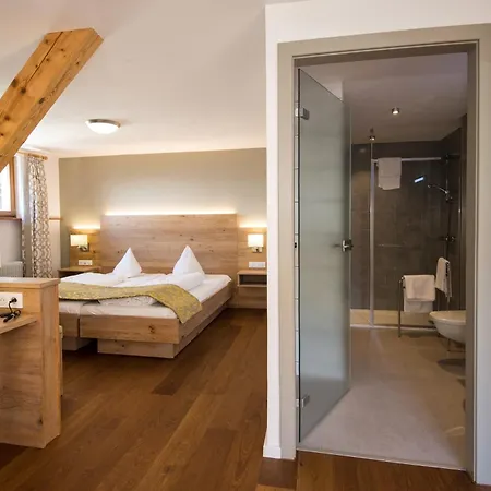 ホテル Logis Hotel-Restaurant Auberge Du Mehrbachel
