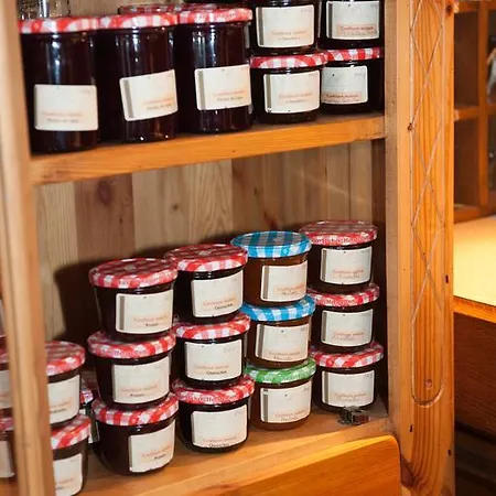 Logis Du Mehrbachel - & Restaurant Hotell Saint-Amarin